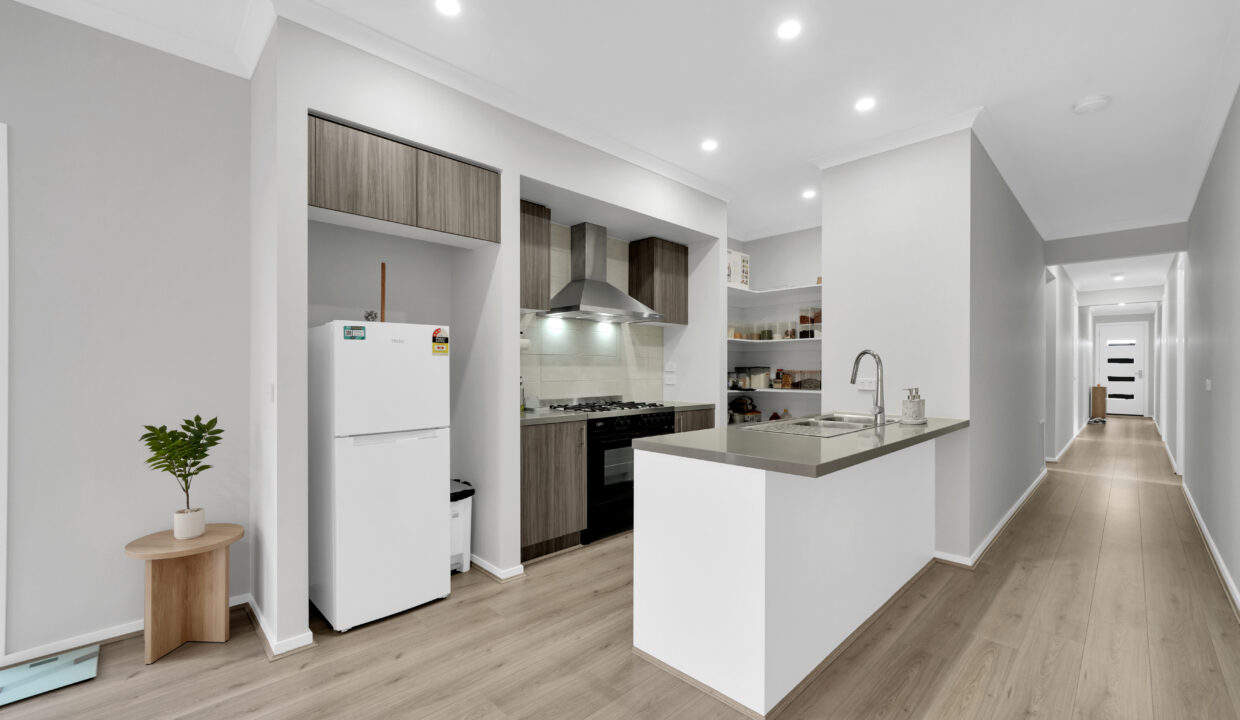 128291195__1733960796-122422-010