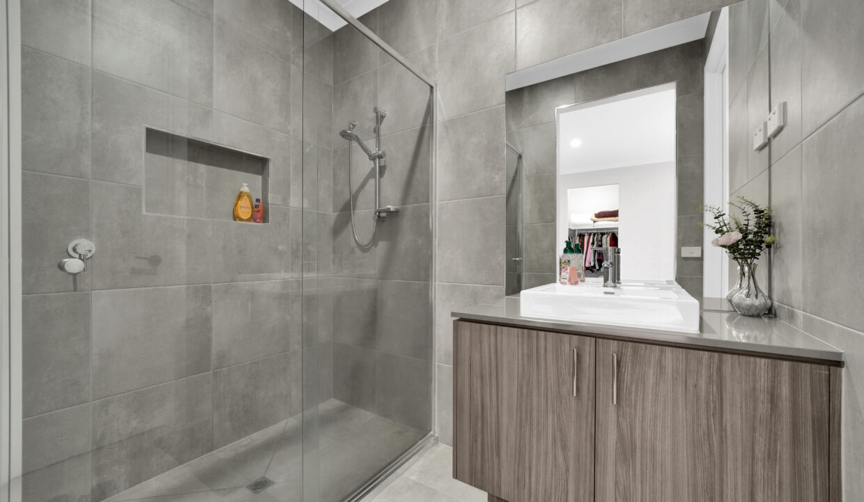 128291244__1733960809-133537-013