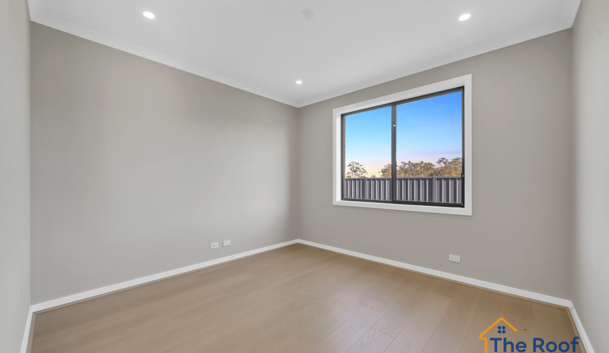 135298492__1739341669-183079-05