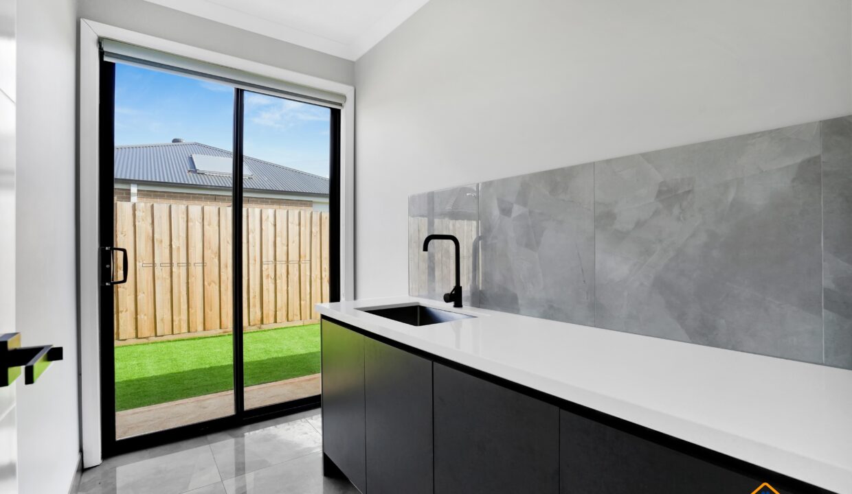 135483008__1739420354-135483008__1739420104-135483008__1739420054-163833-07