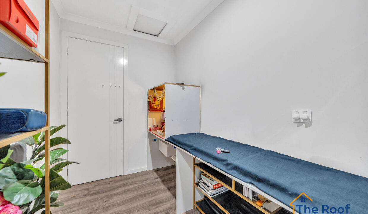 157032644__1753672699-151653-015