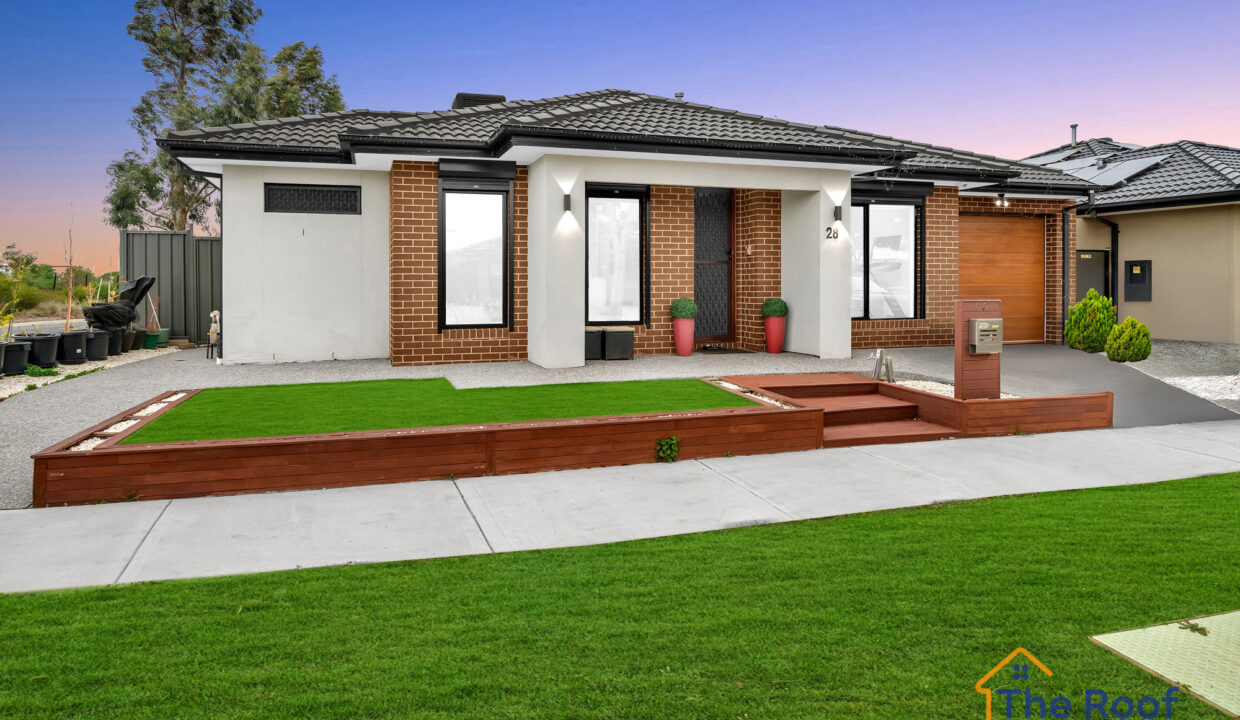 157032726__1753672708-58400-018GRASS