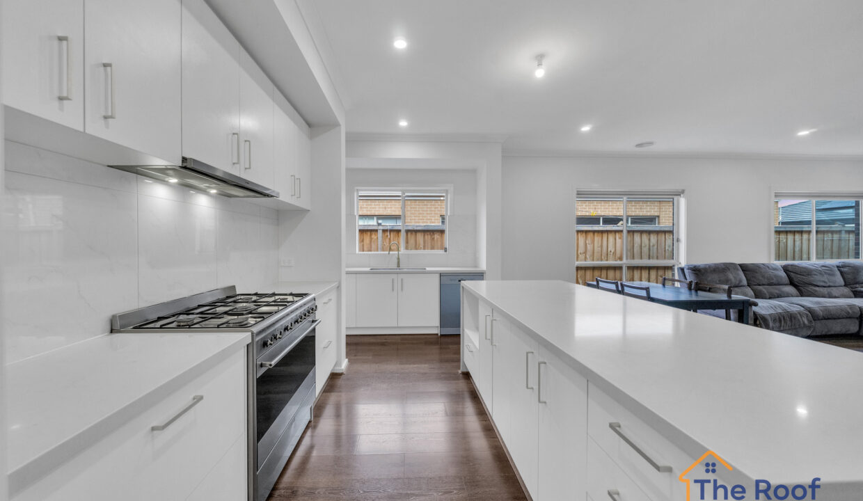 161082974__1756271113-89688-OSMEDIA-10