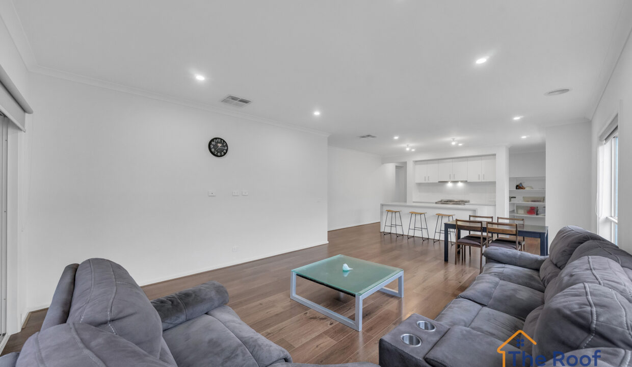 161082990__1756271120-78273-OSMEDIA-13