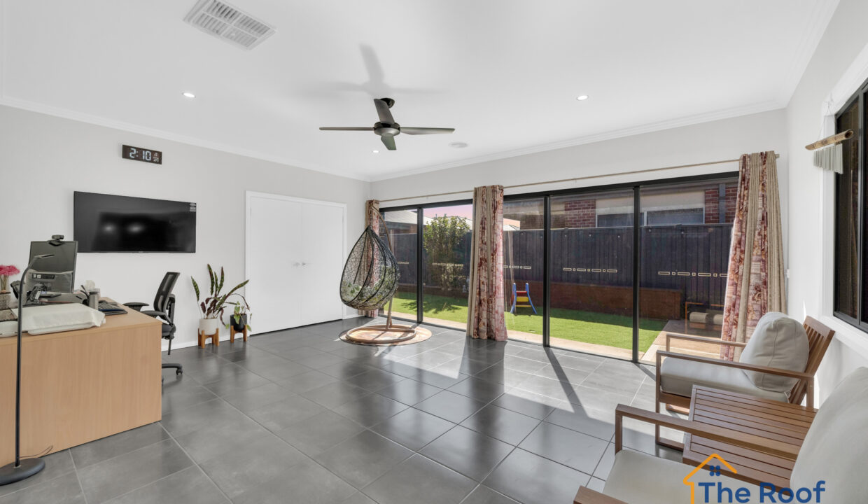 163925582__1758082869-70954-OSMEDIA-131