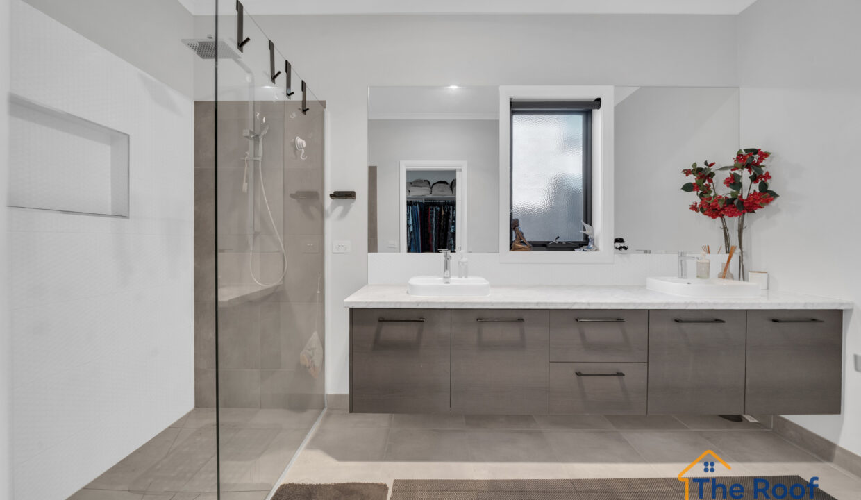 163925885__1758082892-82581-OSMEDIA-21