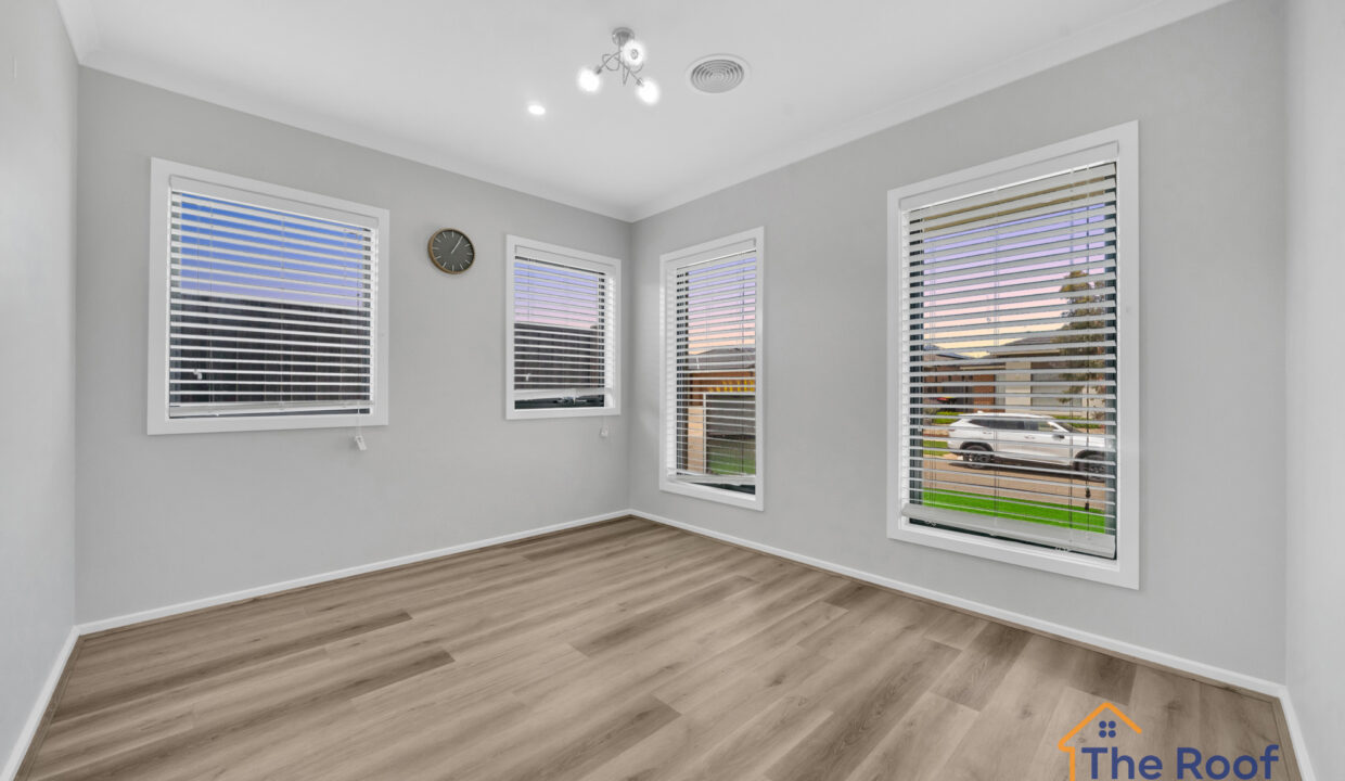 174898340__1763089810-60555-OSMEDIA-1