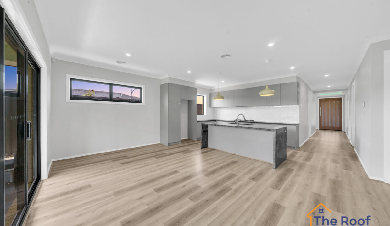 174898362__1763089825-72908-OSMEDIA-10