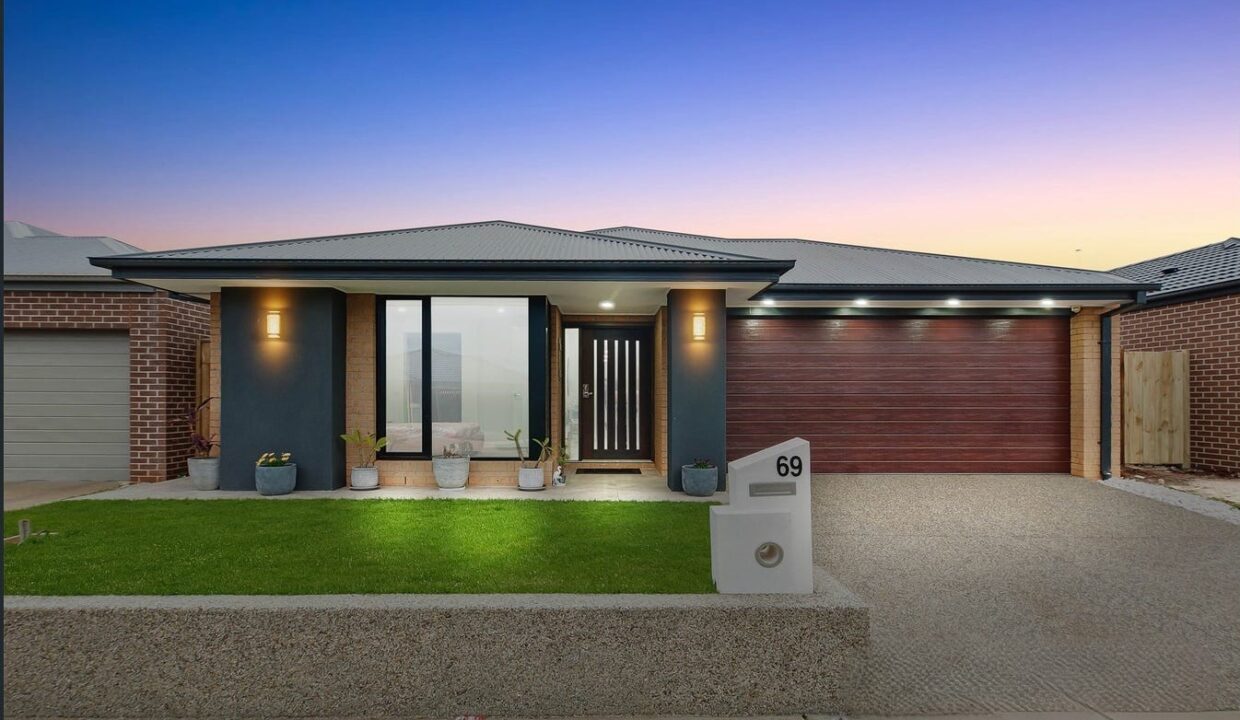 163457625__1757913345-96900-main