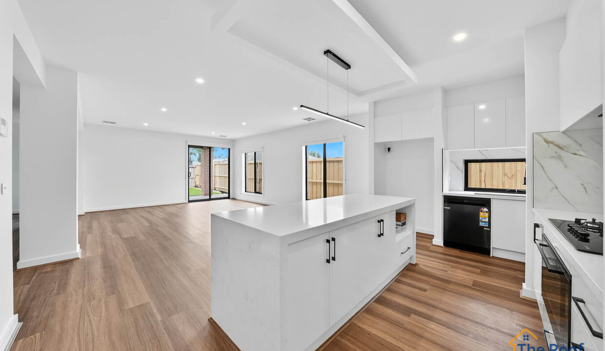 186599916__1770782232-71065-66BshelterbeltTheRoof-Day-3