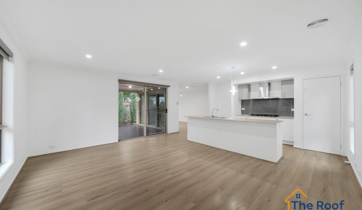 192011803__1773370207-69790-OSMEDIA-10