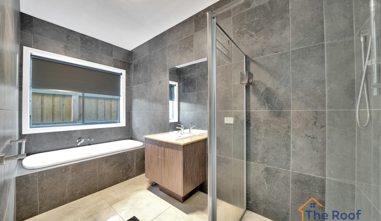 194633013__1774853262-104098-05