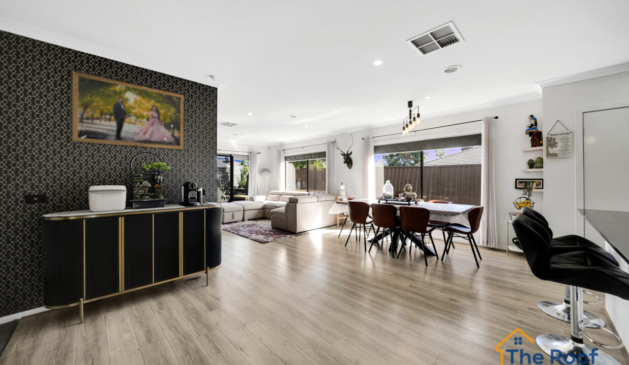 195526975__1775521454-36974-OSMEDIA-9