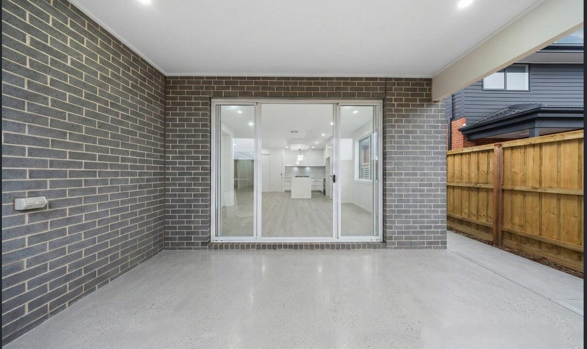 195651170__1775544041-103658-image12